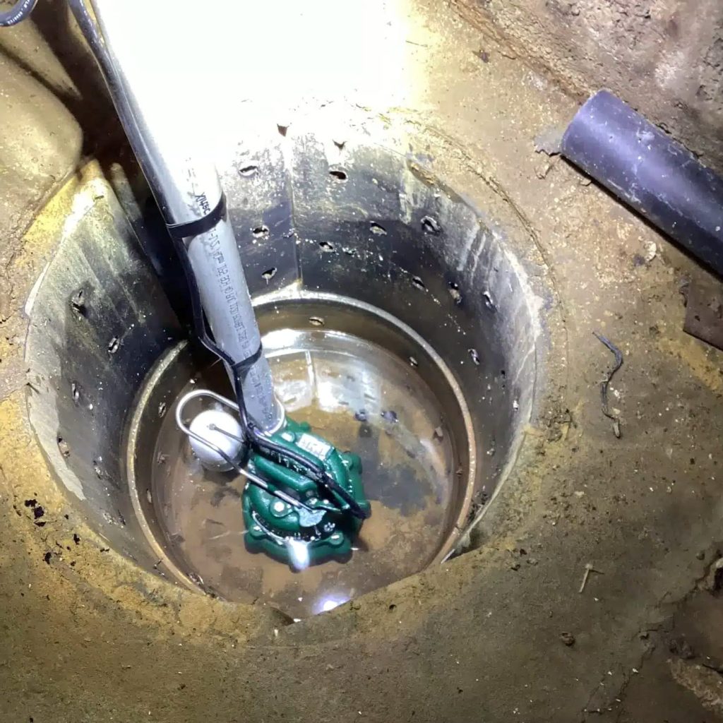 Kanalizasyon atık su pompası montajı