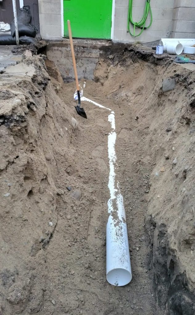 Beykoz kanalizasyon hattı kazı ve boru döşeme çalışması