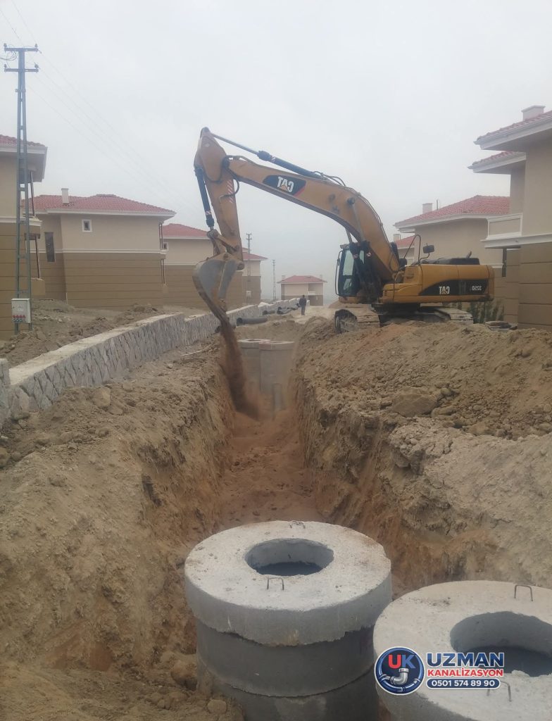 fatih altyapı çalışması kazı ve boru döşeme