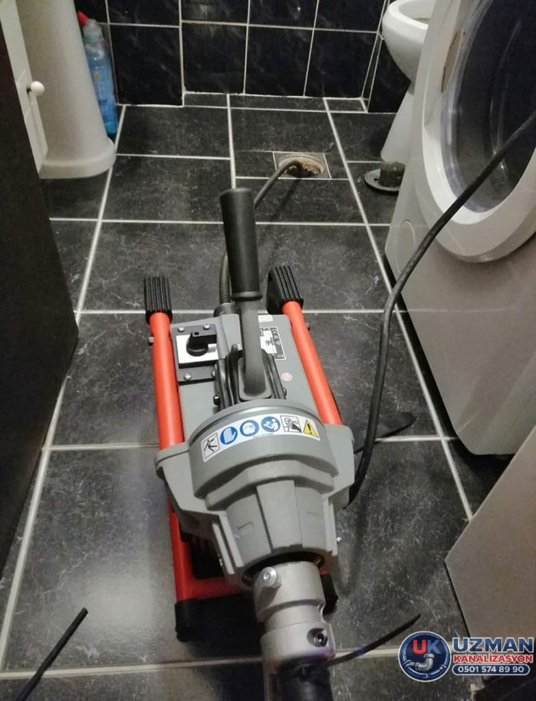 Lavabo ve tuvalet tıkanıklığı açma makinesi profesyonel kanalizasyon hizmeti