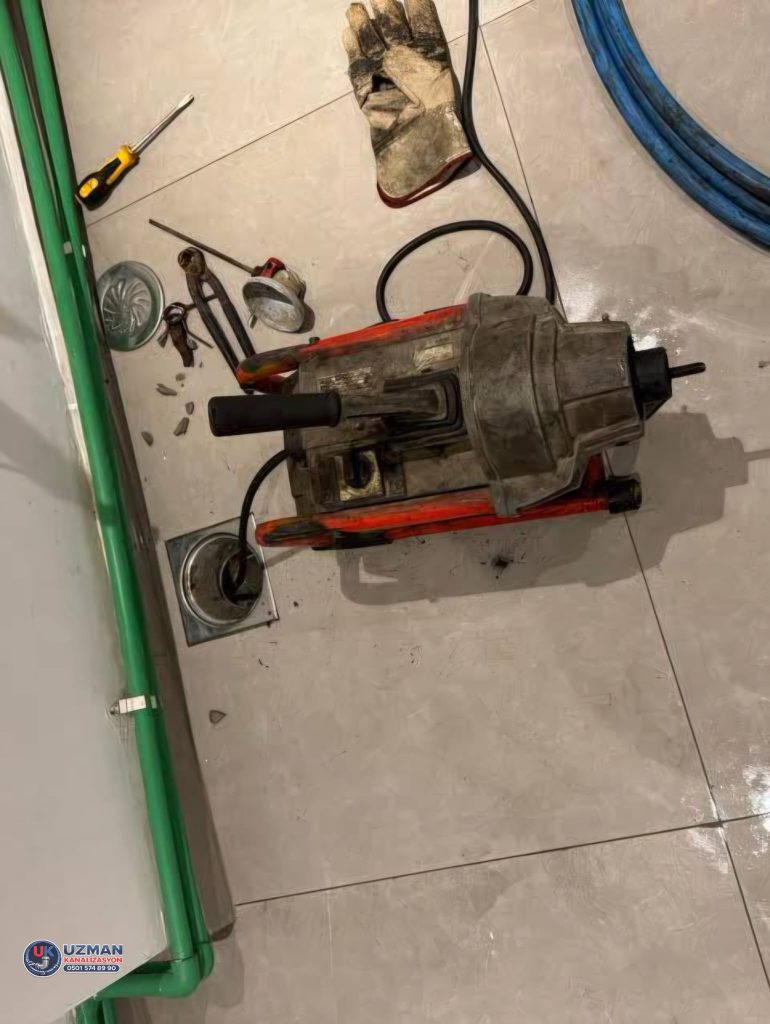 mutfak gideri açma spiral makine ile gider tıkanıklığı açma istanbul