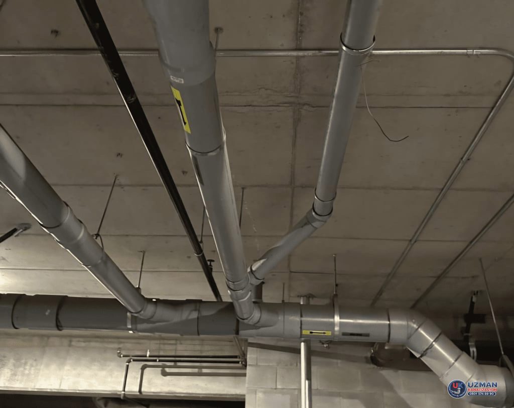 İstanbul bina içi pis su tesisatı boru montajı çalışması
