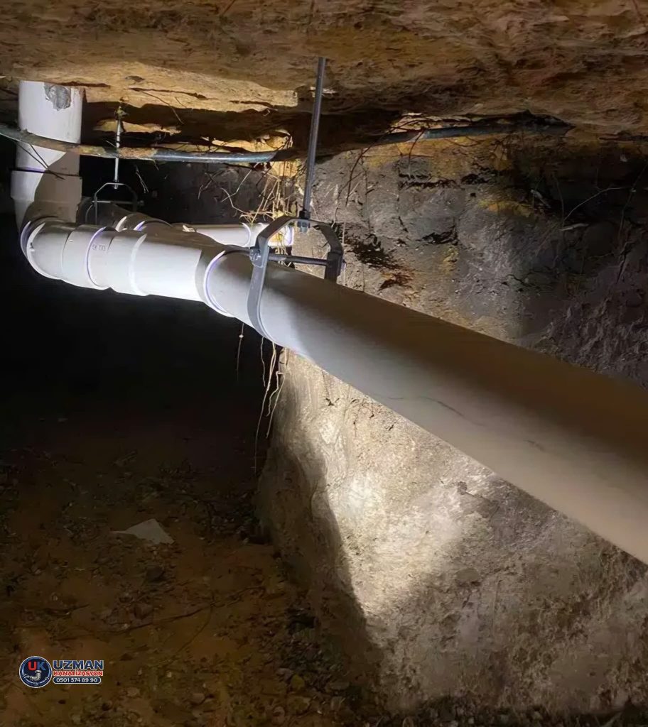 kanalizasyon borusu için tünel kazısı