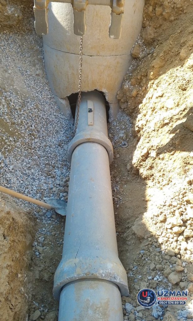 üsküdar kanal kazma ve altyapı hat döşeme çalışması