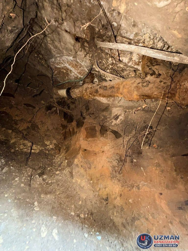 Eski kanalizasyon borusunun değişimi ve onarımı