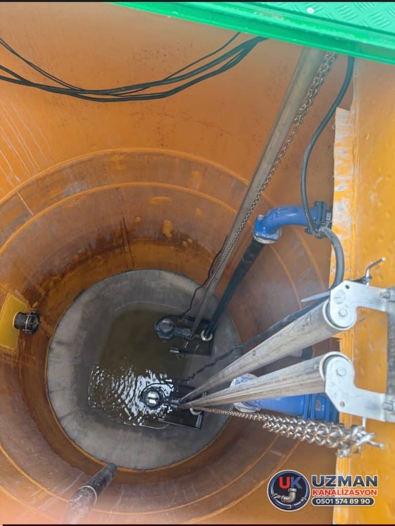 foseptik çukuru içinde atık su pompa sistemi ve tahliye hattı
