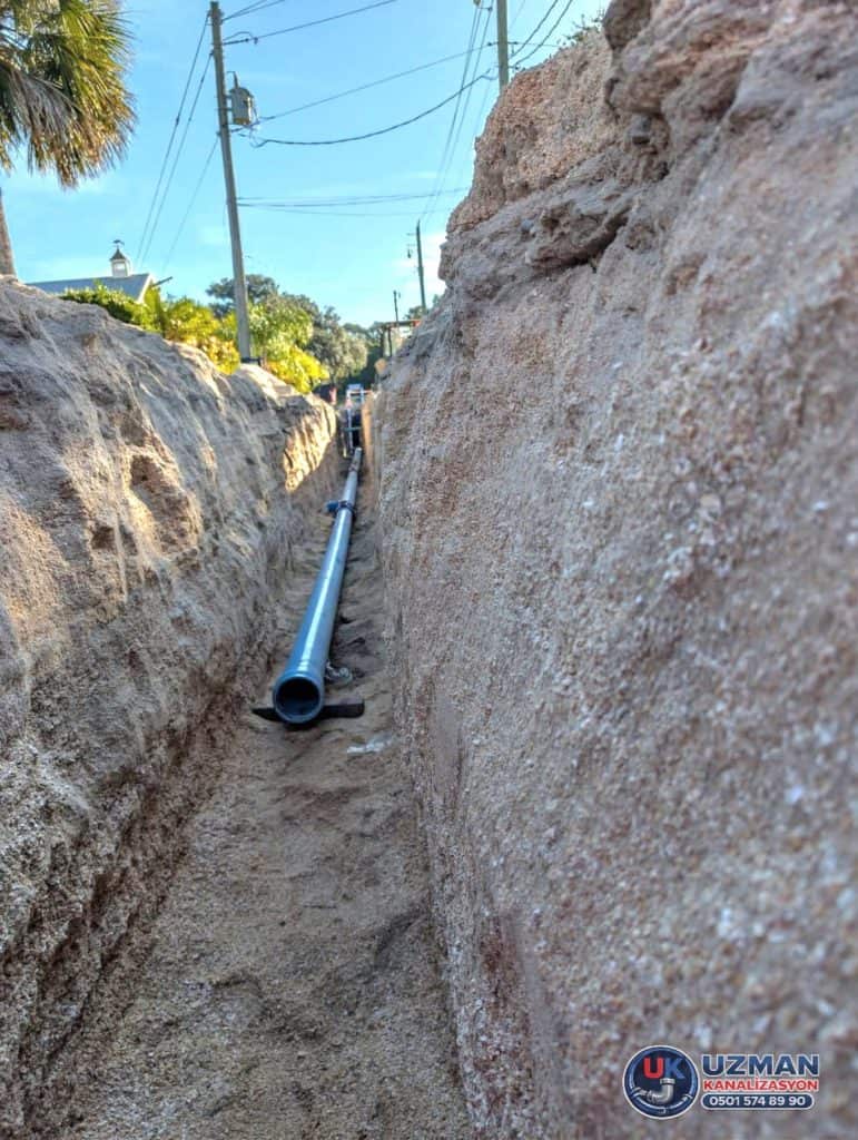 İstanbul kanalizasyon altyapı boru hattı döşeme çalışması