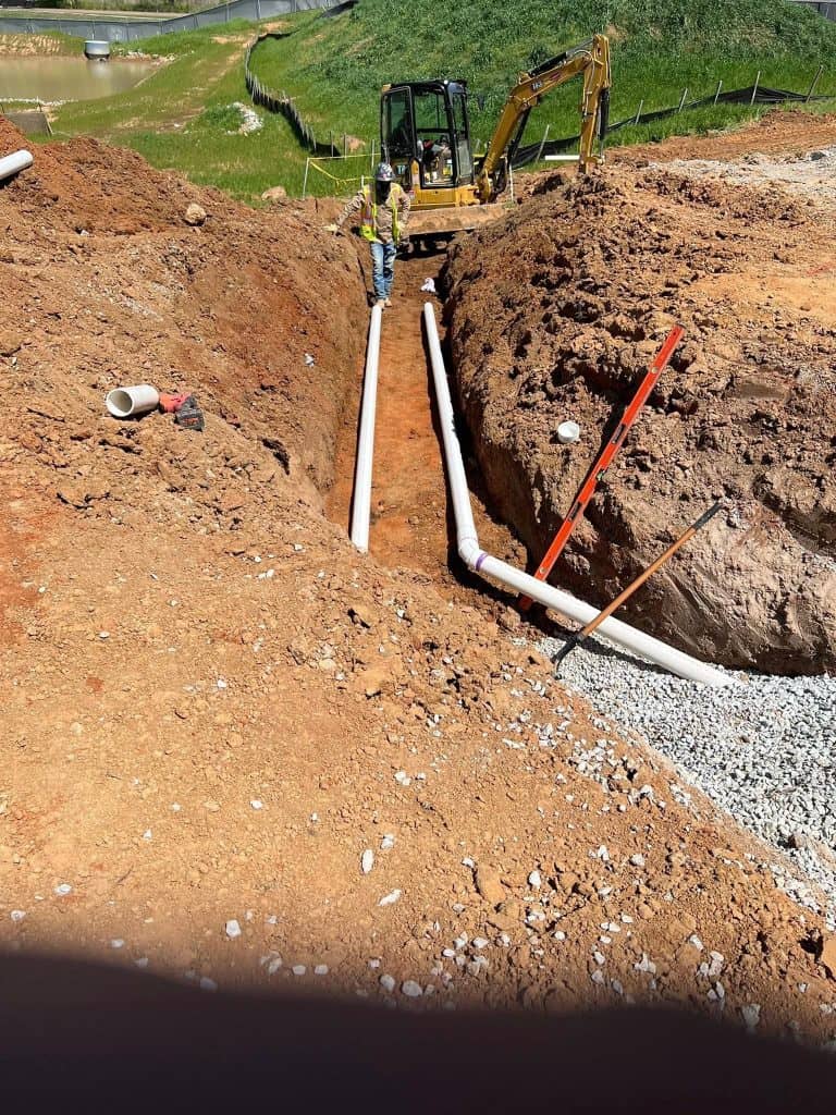 İstanbul kanalizasyon hattı kazı ve boru döşeme çalışması