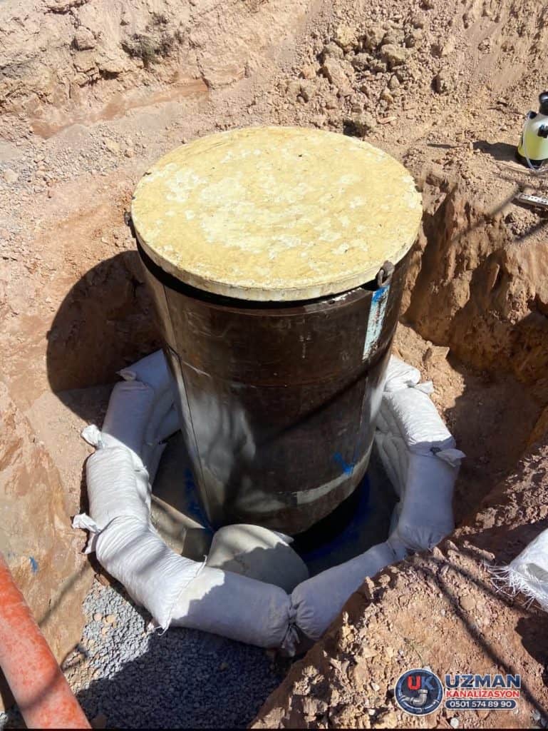 Kanalizasyon hattı bağlantısı ve pimaş boru montajı altyapı çalışması