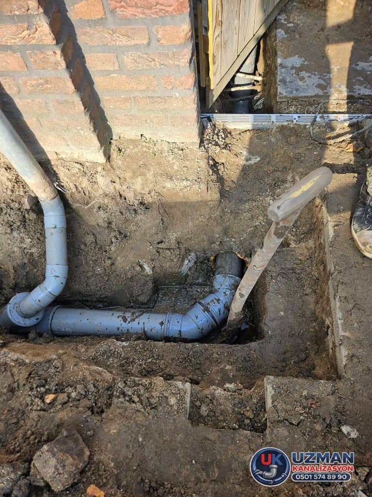 Tuzla altyapı kanalizasyon kazı işlemi