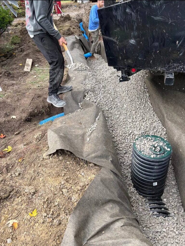 İstanbul drenaj sistemi çakıl dolgu uygulaması, yağmur suyu tahliye hattı ve drenaj borusu kurulumu