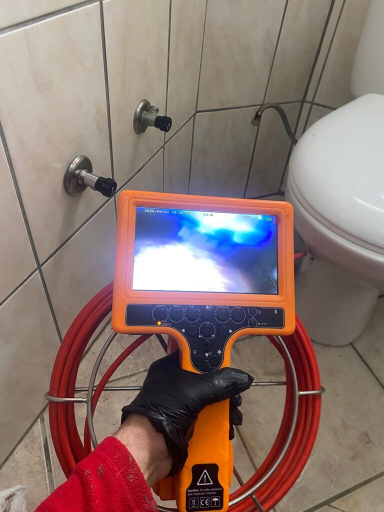 Banyo gider hattında kameralı kanalizasyon görüntüleme ile arıza tespiti çalışması