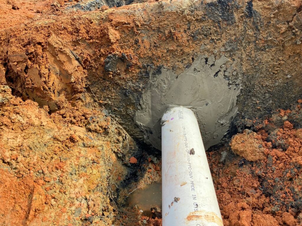 Kanalizasyon borusu geçiş ve altyapı yalıtım uygulaması çalışması