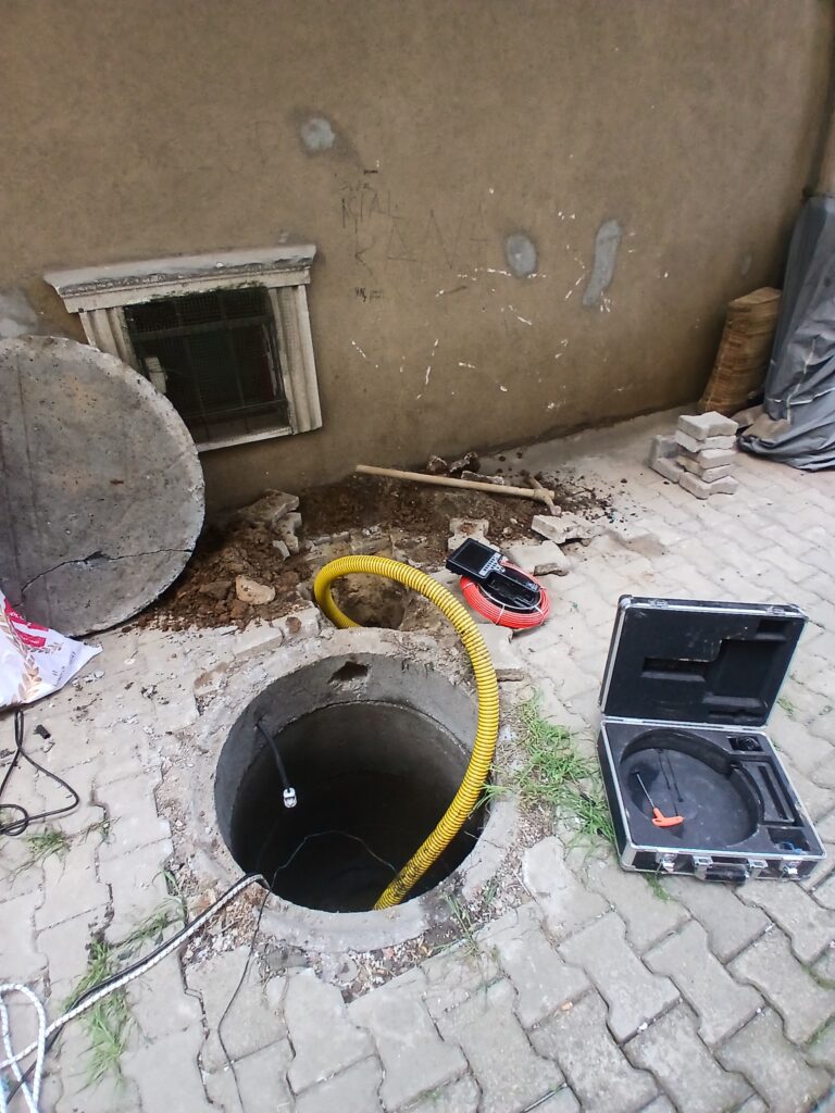 Logar içerisinde kamera ile kanalizasyon hattı arıza tespiti çalışması
