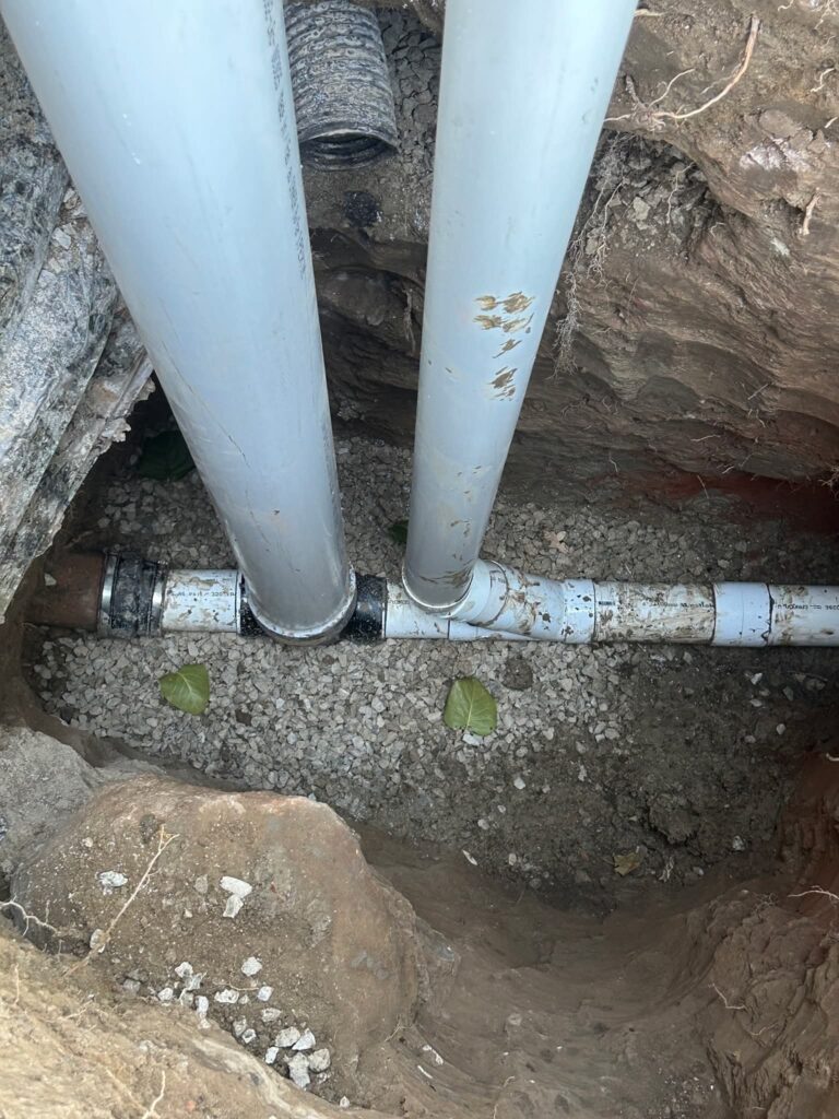 Kanalizasyon boru hattı tamiri ve bağlantı çalışması